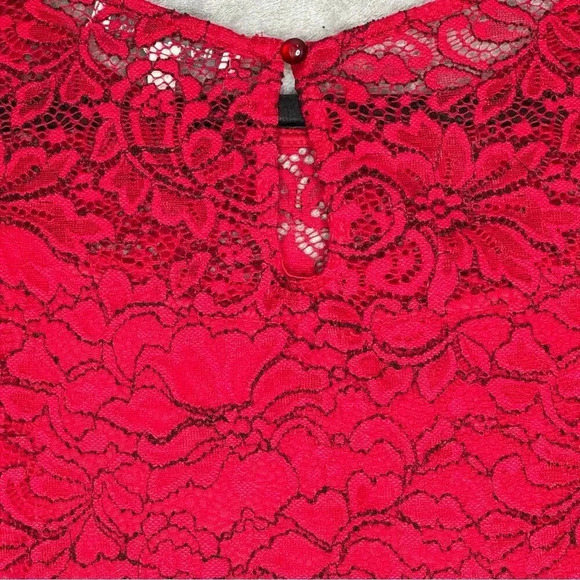 Lynn Ryan 1X Shirt‎ Top Red Floral Lace Short Sleeve Round Neck Button Back - Picture 5 of 8